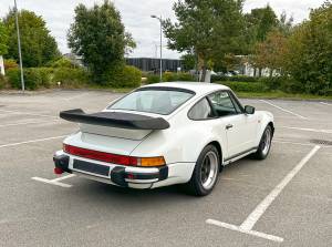 Imagen 4/18 de Porsche 911 Carrera 3.2 (WTL) (1985)