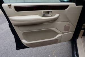 Afbeelding 52/95 van Land Rover Range Rover 4.6 Vogue (2002)