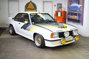 Image 2/36 of Opel Ascona 400 (1982)