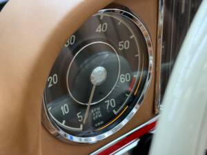 Bild 8/25 von Mercedes-Benz 300 SL Roadster (1960)