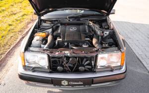 Bild 36/38 von Mercedes-Benz 500 E (1991)