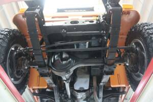 Image 11/50 of Toyota Land Cruiser FJ 40 (1980)