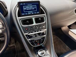 Afbeelding 21/26 van Aston Martin DB 11 V8 (2018)