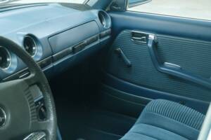 Bild 25/50 von Mercedes-Benz 230 (1977)