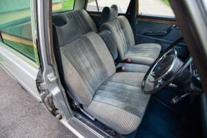 Immagine 11/34 di Mercedes-Benz 300 SEL 3.5 (1972)