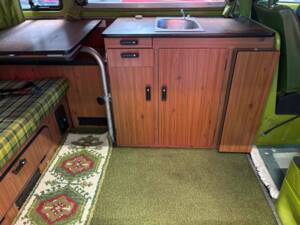 Bild 7/16 von Volkswagen T2b Westfalia (1978)