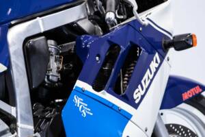 Bild 43/50 von Suzuki DUMMY (1988)