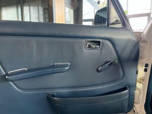 Image 16/22 of Mercedes-Benz 280 E (1977)