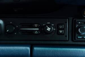 Afbeelding 28/61 van Porsche 911 Carrera 4 (1990)
