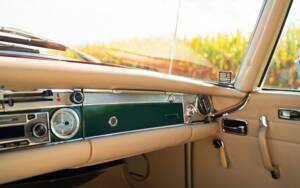 Imagen 35/44 de Mercedes-Benz 280 SL (1969)