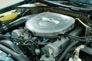 Bild 23/50 von Mercedes-Benz 380 SEC (1983)