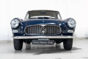 Bild 2/41 von Maserati 3500 GTI Touring (1962)