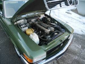 Afbeelding 22/41 van Mercedes-Benz 280 SLC (1977)