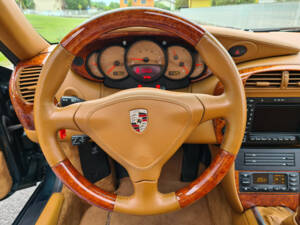 Image 10/25 of Porsche 911 Carrera (2002)