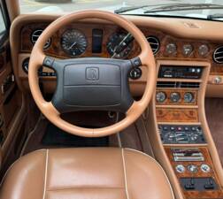 Image 16/21 of Rolls-Royce Corniche S (1995)