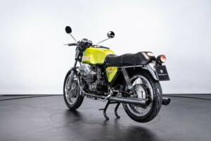 Image 2/40 of Moto Guzzi DUMMY (1973)