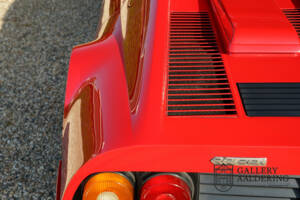 Afbeelding 17/50 van Ferrari 512 BBi (1983)