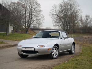 Image 1/48 de Mazda MX-5 1.6 (1900)
