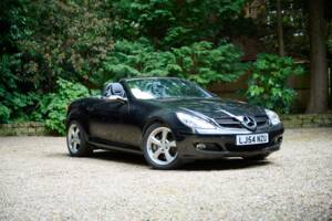 Image 20/50 of Mercedes-Benz SLK 350 (2004)