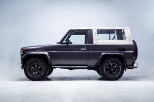 Image 6/42 of Toyota Land Cruiser FJ 62 (1985)