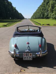 Image 5/10 of Jaguar XK 140 DHC (1954)