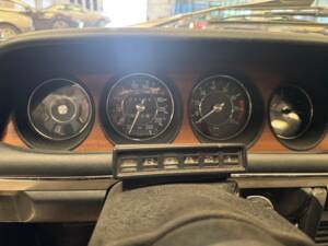 Image 29/35 of BMW 3.0 CS (1974)