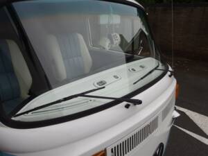 Bild 34/99 von Volkswagen T2b Kastenwagen (1977)