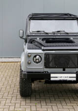 Image 24/56 of Land Rover 90 (1990)