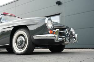 Image 29/50 de Mercedes-Benz 190 SL (1961)