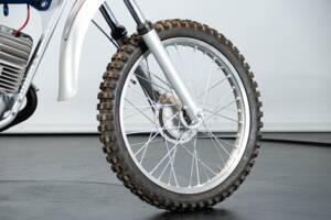 Immagine 13/50 di SWM DUMMY (1975)