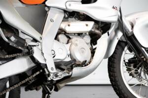 Bild 10/50 von Aprilia Pegaso 650 (1999)
