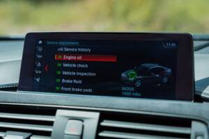 Image 35/37 of BMW M3 (2019)