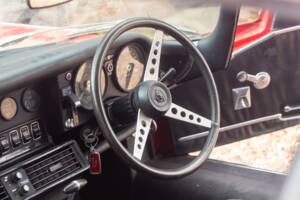 Image 44/50 de Jaguar Type E V12 (2+2) (1973)
