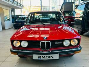 Imagen 2/16 de BMW 520 (1975)