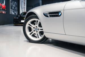 Image 13/41 of BMW Z8 (2002)