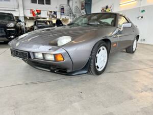 Afbeelding 5/59 van Porsche 928 S (1985)