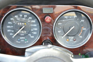 Image 34/50 of Triumph TR 6 (1975)