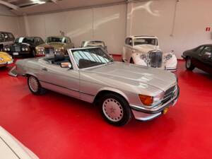 Image 5/34 of Mercedes-Benz 420 SL (1987)