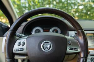 Immagine 41/50 di Jaguar XF 3.0 D-S (2008)