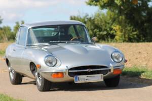 Bild 34/38 von Jaguar E-Type (2+2) (1968)