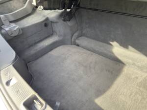 Image 35/89 of Mercedes-Benz SL 500 (2002)