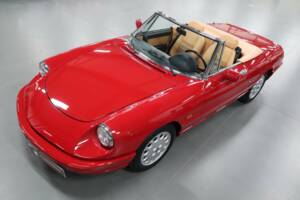 Immagine 5/28 di Alfa Romeo 2.0 Spider (1990)