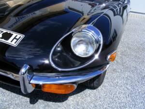Image 6/30 de Jaguar E-Type (1971)