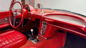Image 17/19 of Chevrolet Corvette (1959)