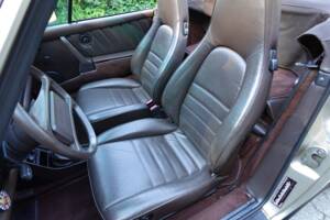 Image 26/40 of Porsche 911 Carrera 3.2 (1986)