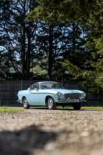 Image 12/50 of Volvo 1800 S (1964)