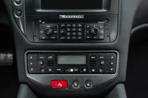 Bild 44/50 von Maserati GranTurismo 4.2 (2008)