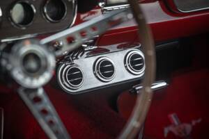 Image 23/53 of Ford Mustang 200 (1966)