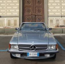 Immagine 5/36 di Mercedes-Benz 500 SL (1985)
