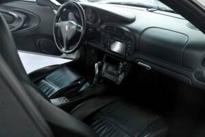 Image 26/50 of Porsche 911 Carrera 4S (2004)